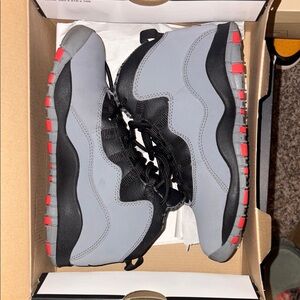 Men's Gray and Black Athletic Shoes